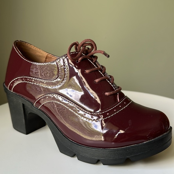 DADAWEN Women's Lace-up Platform Oxfords Mid Block Heel Brogue Shoe Patent *Read - Picture 1 of 17